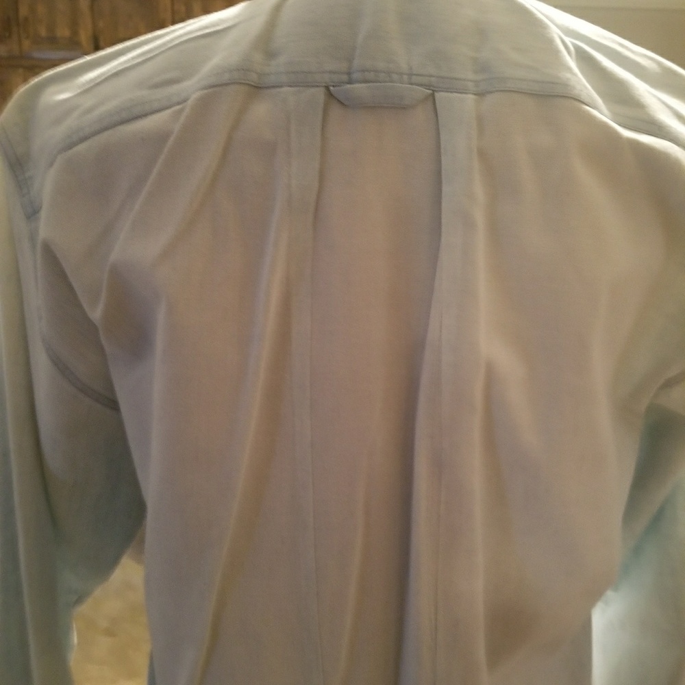 Shirt - Picture 5 of 8